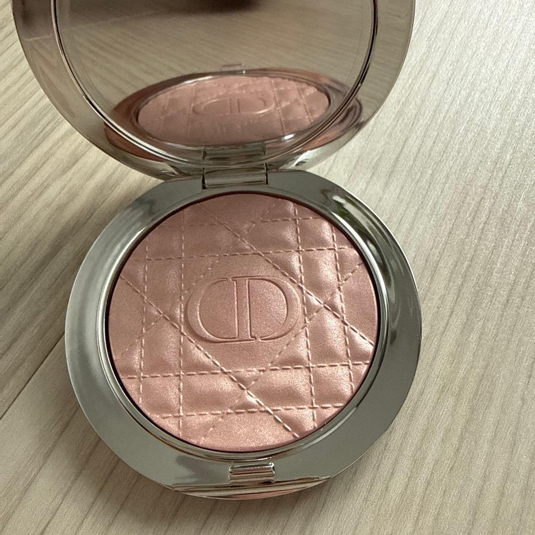 ✩︎⡱Dior Forever Glow Luminizer 03✩︎⡱