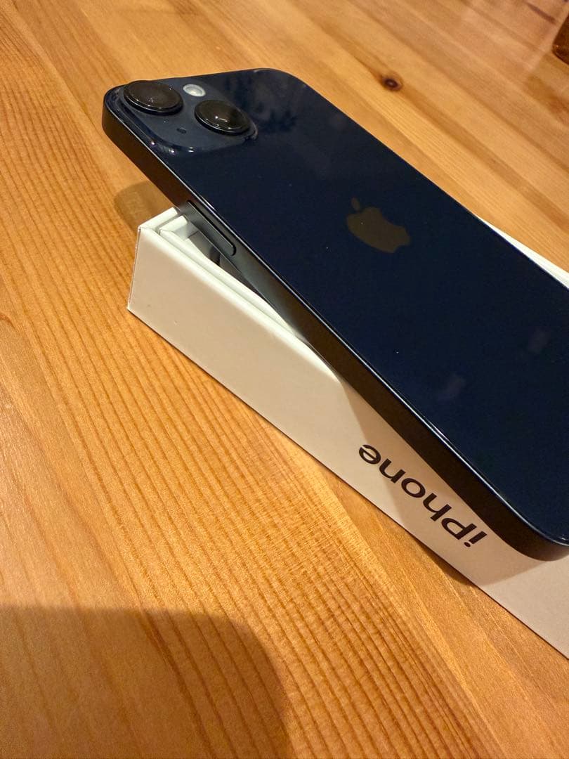美品 iPhone 14ミッドナイト 256GB + 未開封AirTagセット